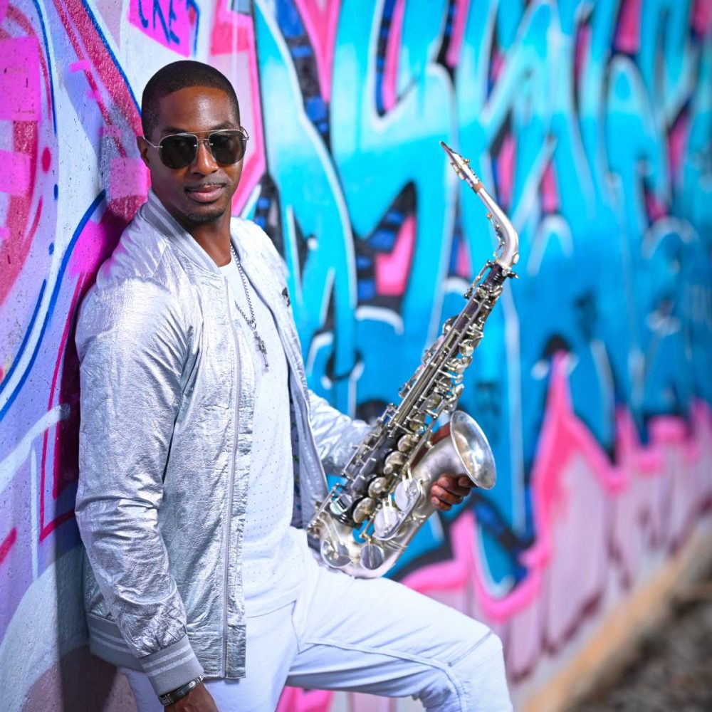 Promo Pic Eric Darius Colors